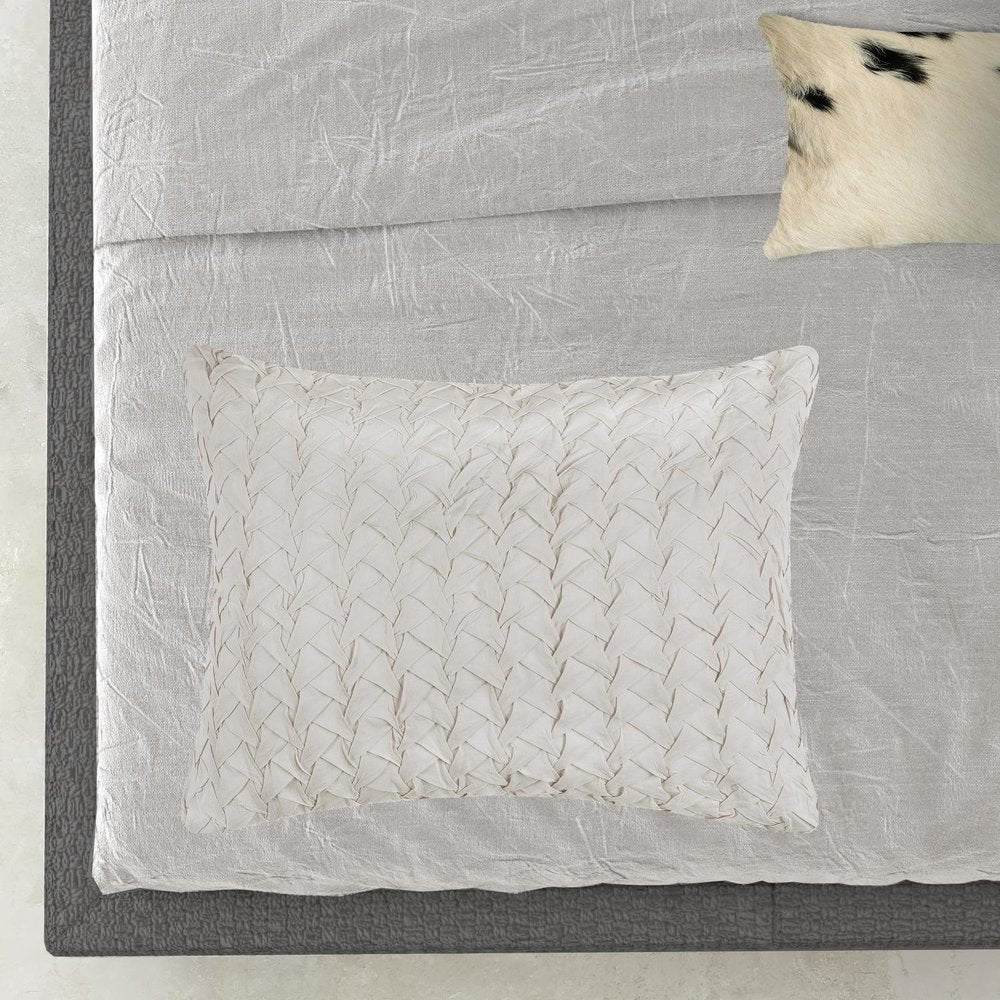 Ivory Geometric Quilt