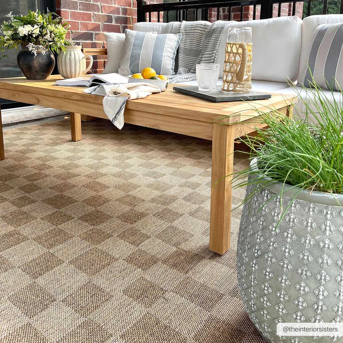 Kuval Area Rug
