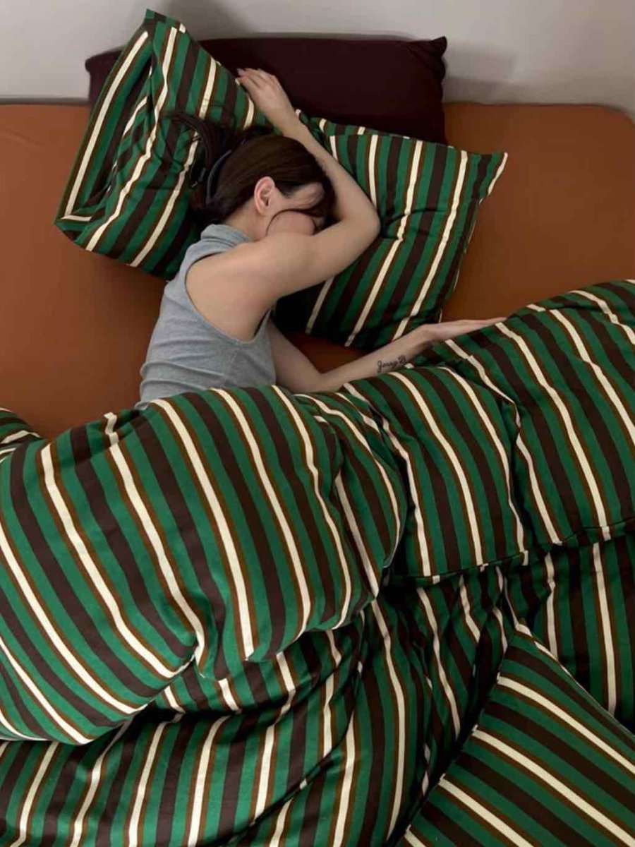 Retro Jersey Knit Stripe Duvet Cover Set with Pillowcases & Fitted Sheet