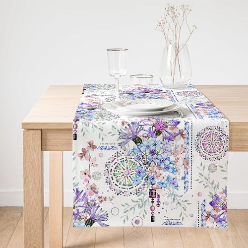 Floral Pattern Cozy Table Linens