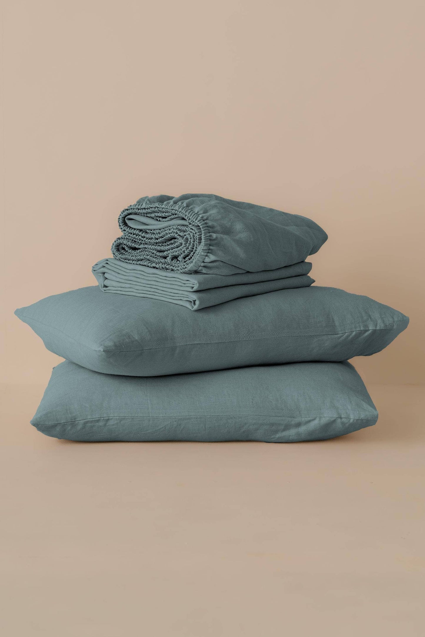 Solid Linen Bedding Set –Bedsheet, Fitted & Pillowcases