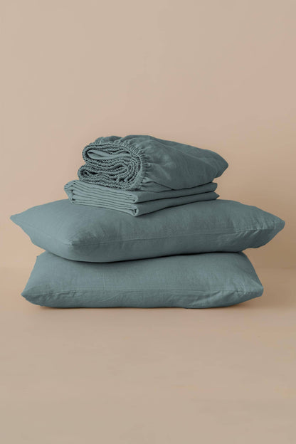 Solid Linen Bedding Set –Bedsheet, Fitted & Pillowcases