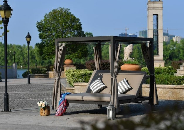 Jade Gray Outdoor Sunbed