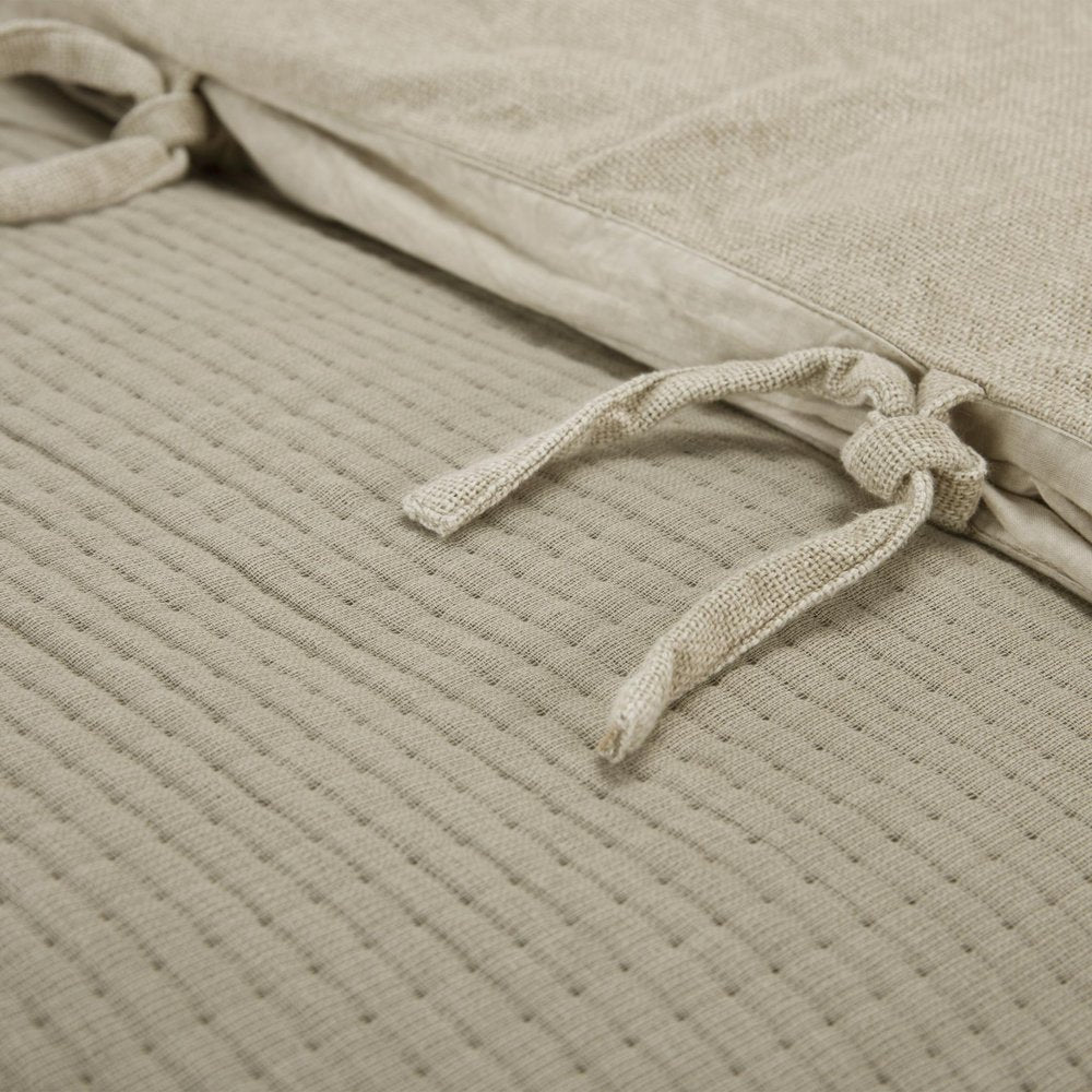 Natural Checkered Queen Quilt