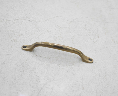 Small Bow Pull - Antique Brass