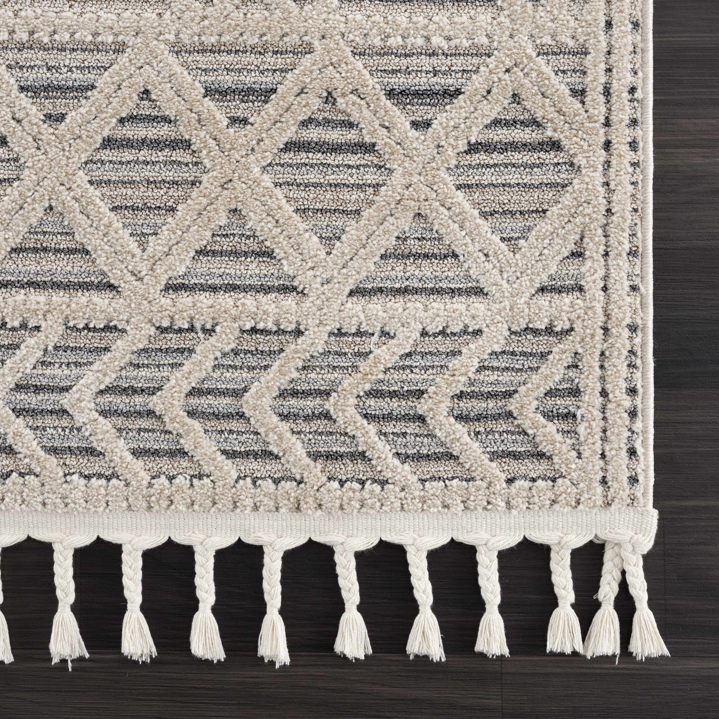 Magnolia Embossed Cream 2300 Area Rug - Clearance