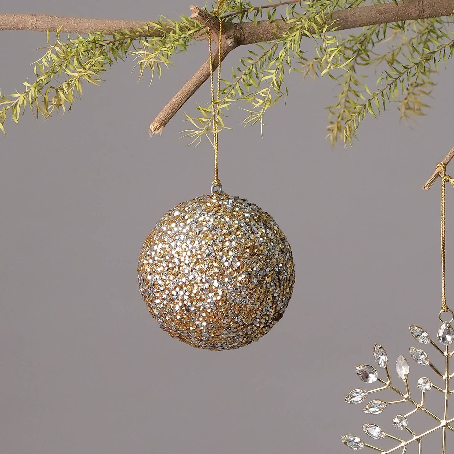 Expobazaar SEQUINS LAC BALL HANGING ORNAMENT - Siver & Gold