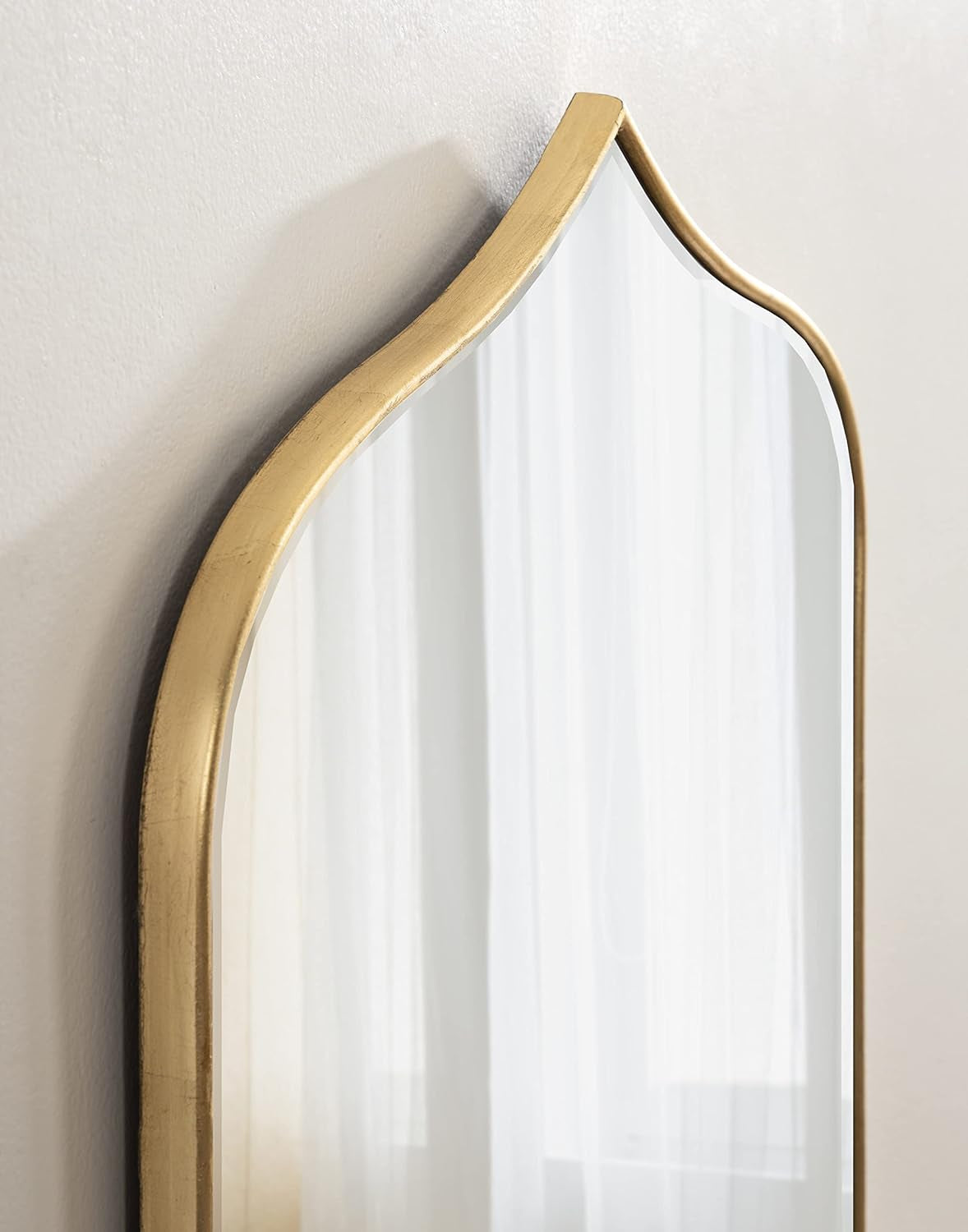 Contemporary Tyla Wall Mirror, 20 X 32, Gold Finish, Decorative
