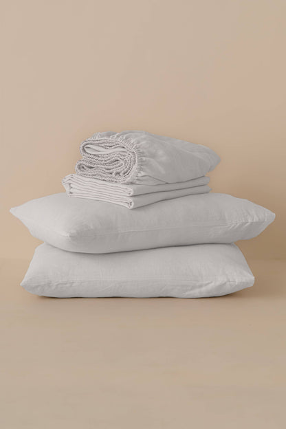 Solid Linen Bedding Set –Bedsheet, Fitted & Pillowcases