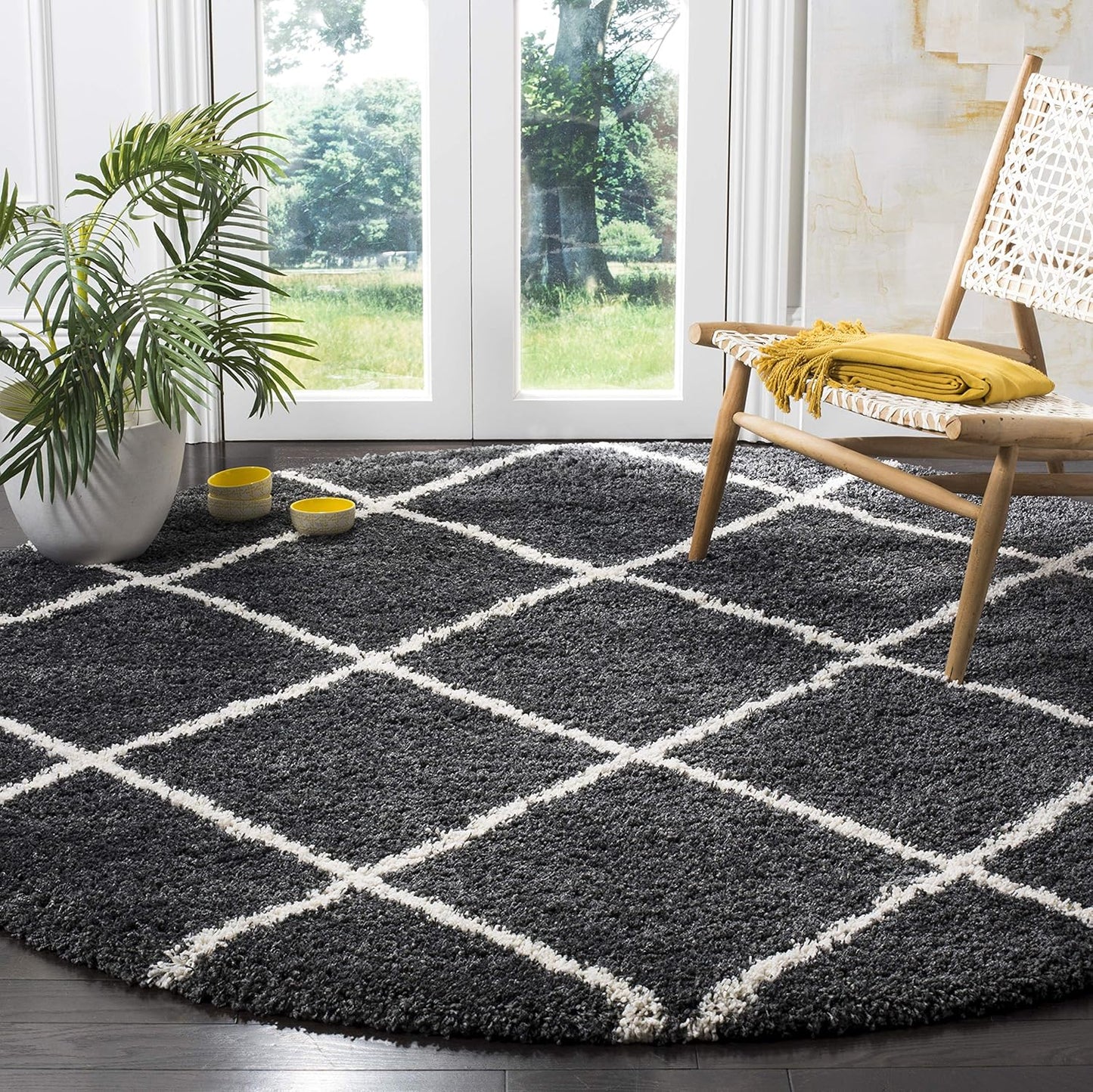 SAFAVIEH Hudson Shag Collection Area Rug - 7' Square, Beige & Ivory, Modern Trellis Design, Non-Shedding & Easy Care, 2-Inch Thick Ideal for High Traffic Areas in Living Room, Bedroom (SGH281S)